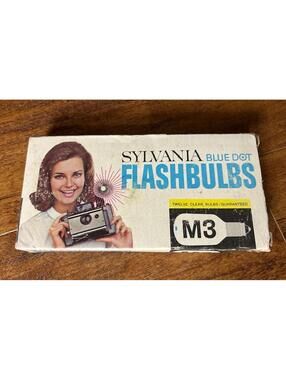 Sylvania Blue Dot M3 Flashbulbs - Vintage Camera Flash Bulbs, 12 Clear Bulbs
